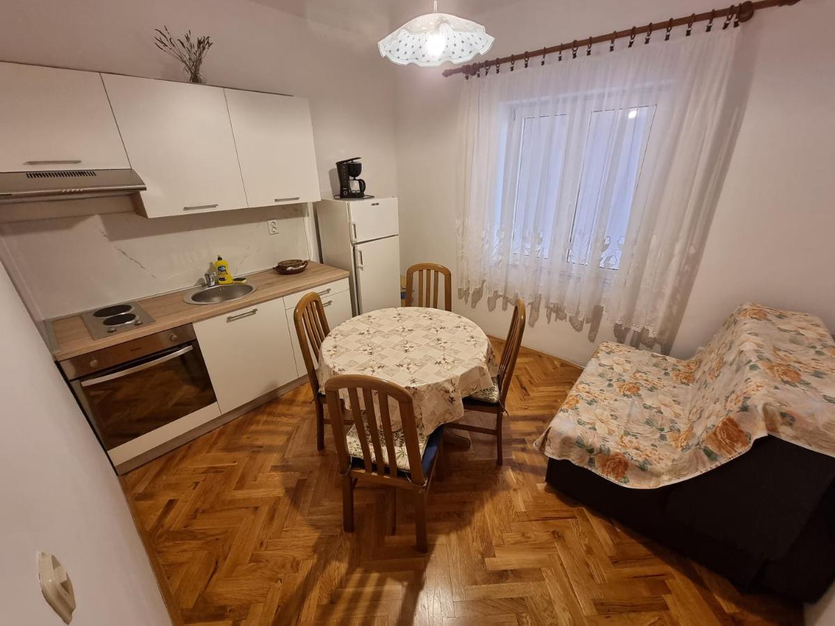 Apartments Tuzlak Повиле Екстериор снимка